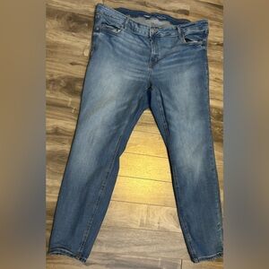 Old Navy Mid Rise Super Skinny Jeans Medium Blue Wash Size 20